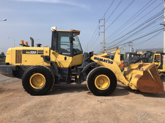 ขายรถตักล้อยาง KOMATSU WA320-7 ปี 2014 นำเข้าเองจากญี่ปุ่น สภาพสวยพร้อมใช้งาน ถึงเร็วๆนี้ครับ