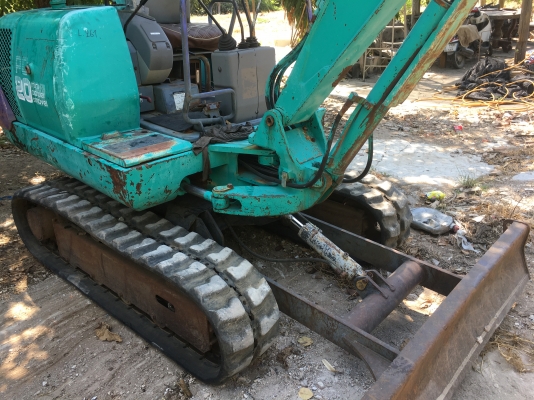 ขาย komatsu pc20-7