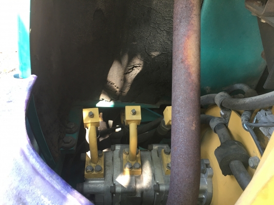ขาย komatsu pc20-7