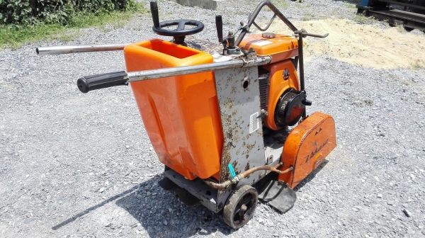 เครื่องตัดคอนกรีตเก่าญี่ปุ่น MIKASA JAPAN เครื่องยนต์เบนซิน 8.5 PS ของลงตู้สดนอกยังไม่เคยใช้ในไทย