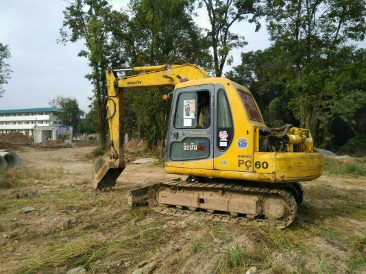 ขาย 435,000 KOMATSU pc 60-7 เครื่องดี ปั้มแรง ช่วงล่างแน่น แอร์เย็น รถพร้อมใช้งาน เอกสารซื้อขาย รถอยู่ สระแก้ว 090-772-3710 090-772-3708
