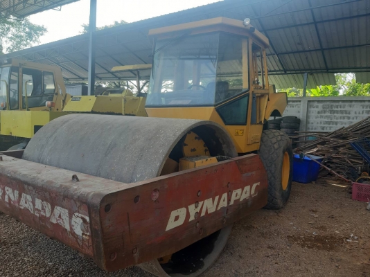 ขาย 890,000 รถบดสั่นสะเทือน DYNAPAC CA 602D รถทำงานน้อย 6,000 ชม. ล้อเหล็กเรียบหนา 2 เพลา หัวเก๋ง ยางดี เครื่องดี ปั้มสั่นแรง รถปี 1999 เอกสารอินวอยทร์ รถสวยพร้อมใช้ รถอยู่ กทม. 090-772-3710 090-772-3708