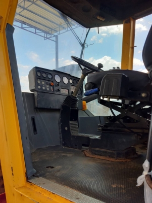 ขาย 890,000 รถบดสั่นสะเทือน DYNAPAC CA 602D รถทำงานน้อย 6,000 ชม. ล้อเหล็กเรียบหนา 2 เพลา หัวเก๋ง ยางดี เครื่องดี ปั้มสั่นแรง รถปี 1999 เอกสารอินวอยทร์ รถสวยพร้อมใช้ รถอยู่ กทม. 090-772-3710 090-772-3708