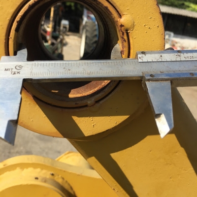บุ้งกี๋ SEC Bucket Clamshell Grapple ขนาด 45&quot; สำหรับรถ 25ton.