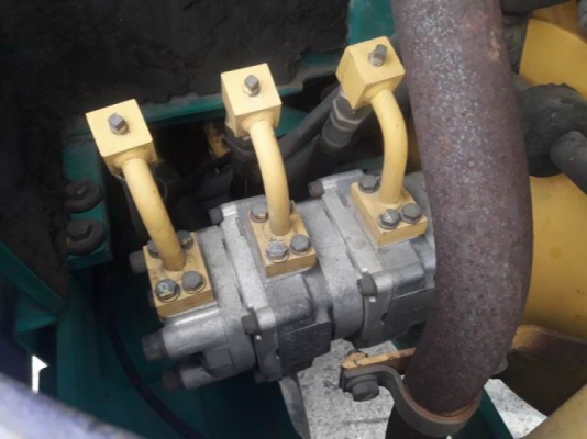 ขาย komatsu pc20-7