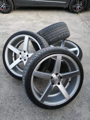 ล้อ Vossen CVT3 ขอบ20 สภาพสวย ไม่มีซ่อม พร้อมยาง 245 35 20 ปี17 ราคาไม่แพง