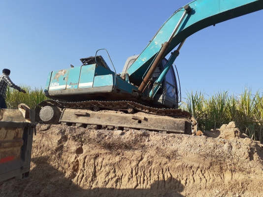 ถขุดแบ็คโฮ KOBELCO SK200 MARK///