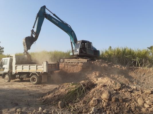 ถขุดแบ็คโฮ KOBELCO SK200 MARK///