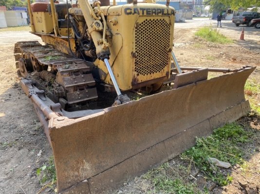 ขาย 115,000 รถแทรกเตอร์ CAT D 4 D  ตีนไก่ เครื่องดี เกียร์แรง ช่วงล่างดี รถพร้อมใช้งาน รถอยู่ กทม. 090-772-3710 090-772-3708