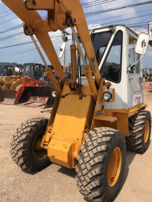 ขายรถตักล้อยาง TCM 808A (เทียบเท่า WA30) นำเข้าเองจากญี่ปุ่น สภาพสวยพร้อมใช้งาน ขายรถตักล้อยาง TCM 808A (เทียบเท่า WA30) นำเข้าเองจากญี่ปุ่น สภาพสวยพร้อมใช้งาน