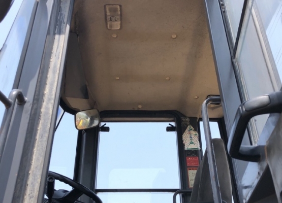 ขายรถตักล้อยาง TCM L20 (เทียบเท่า WA200) นำเข้าเองจากญี่ปุ่น สภาพสวยพร้อมใช้ มีVDOการทำงานครับ ขายรถตักล้อยาง TCM L20 (เทียบเท่า WA200) นำเข้าเองจากญี่ปุ่น สภาพสวยพร้อมใช้ มีVDOการทำงานครับ