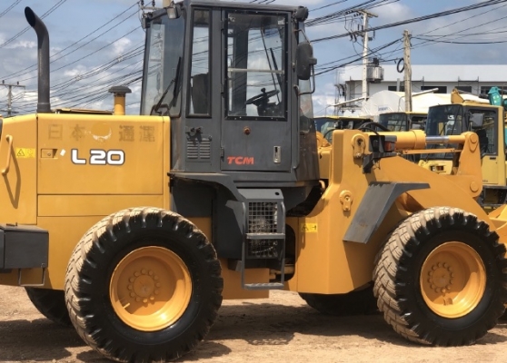 ขายรถตักล้อยาง TCM L20 (เทียบเท่า WA200) นำเข้าเองจากญี่ปุ่น สภาพสวยพร้อมใช้ มีVDOการทำงานครับ ขายรถตักล้อยาง TCM L20 (เทียบเท่า WA200) นำเข้าเองจากญี่ปุ่น สภาพสวยพร้อมใช้ มีVDOการทำงานครับ