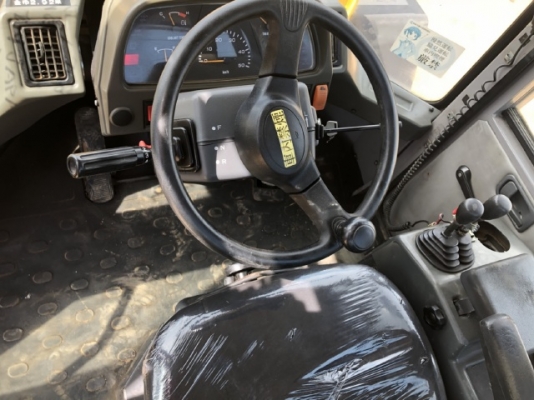 ขายรถตักล้อยาง TCM L32-3 นำเข้าเองจากญี่ปุ่น สภาพสวยพร้อมใช้งาน มีVDOการทำงานครับ ขายรถตักล้อยาง TCM L32-3 นำเข้าเองจากญี่ปุ่น สภาพสวยพร้อมใช้งาน มีVDOการทำงานครับ