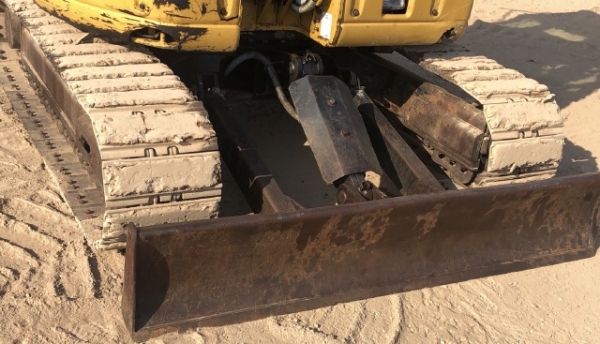 ขายรถขุด CAT 305SR คอนโทรลสั้น ปั๊มนิ้ว นำเข้าเองจากญี่ปุ่น สภาพสวยพร้อมใช้ มีVDOการทำงานครับ