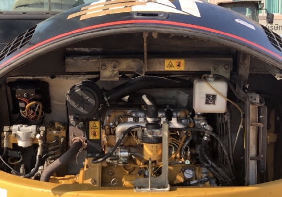 ขายรถขุด CAT 305SR คอนโทรลสั้น ปั๊มนิ้ว นำเข้าเองจากญี่ปุ่น สภาพสวยพร้อมใช้ มีVDOการทำงานครับ