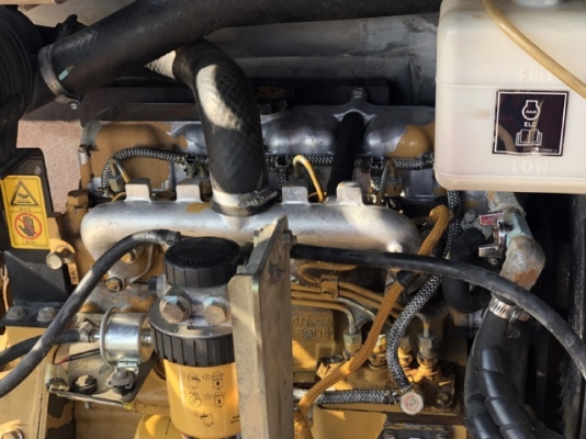 ขายรถขุด CAT 305SR คอนโทรลสั้น ปั๊มนิ้ว นำเข้าเองจากญี่ปุ่น สภาพสวยพร้อมใช้ มีVDOการทำงานครับ