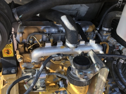 ขายรถขุด CAT 305SR คอนโทรลสั้น ปั๊มนิ้ว นำเข้าเองจากญี่ปุ่น สภาพสวยพร้อมใช้ มีVDOการทำงานครับ