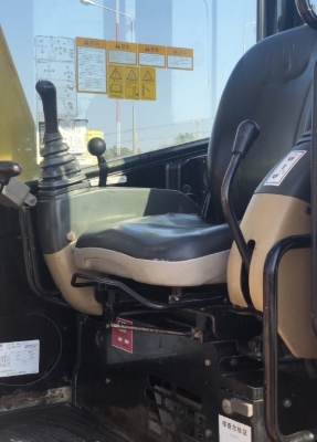 ขายรถขุด CAT 305SR คอนโทรลสั้น ปั๊มนิ้ว นำเข้าเองจากญี่ปุ่น สภาพสวยพร้อมใช้ มีVDOการทำงานครับ