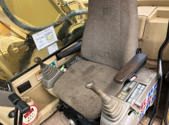 ขายรถขุด CAT 330B ลายหัวกระแทก นำเข้าเองจากญี่ปุ่น สภาพสวยพร้อมใช้ มีVDOการทำงานครับ ขายรถขุด CAT 330B ลายหัวกระแทก นำเข้าเองจากญี่ปุ่น สภาพสวยพร้อมใช้ มีVDOการทำงานครับ