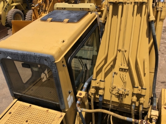 ขายรถขุด CAT 330B ลายหัวกระแทก นำเข้าเองจากญี่ปุ่น สภาพสวยพร้อมใช้ มีVDOการทำงานครับ ขายรถขุด CAT 330B ลายหัวกระแทก นำเข้าเองจากญี่ปุ่น สภาพสวยพร้อมใช้ มีVDOการทำงานครับ