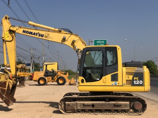 ขายรถขุด KOMATSU PC120-8 นำเข้าเองจากญี่ปุ่น สภาพสวยพร้อมใช้ มีVDOการทำงานครับ