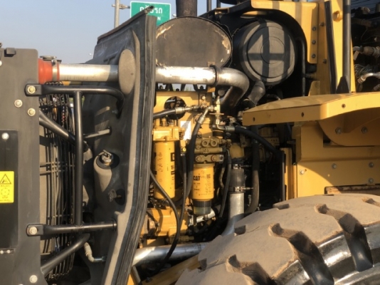 ขายรถตักล้อยาง CAT 950H ปี 2012 นำเข้าเองจากญี่ปุ่น สภาพสวยพร้อมใช้งาน มีVDOการทำงานครับ