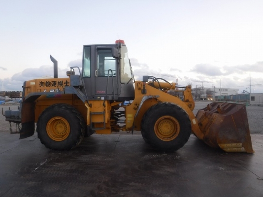 ขายรถตักล้อยาง TCM L27 (เทียบเท่า WA300) นำเข้าเองจากญี่ปุ่น สภาพสวยพร้อมใช้งาน ถึงเร็วๆนี้ครับ