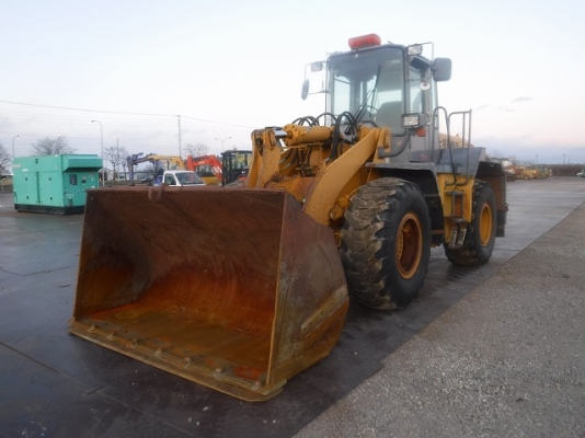 ขายรถตักล้อยาง TCM L27 (เทียบเท่า WA300) นำเข้าเองจากญี่ปุ่น สภาพสวยพร้อมใช้งาน ถึงเร็วๆนี้ครับ