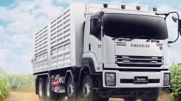 รับสมัครคนขับสิบล้อ รายได้18,000-20,000 โทร.0877674988