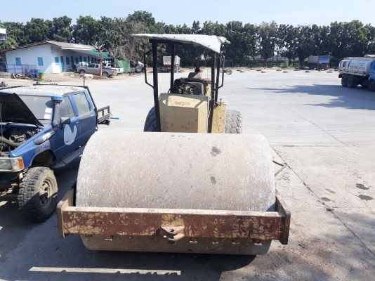 รถบด BOMAX 10 ตัน รถบด BOMAX 10 ตัน