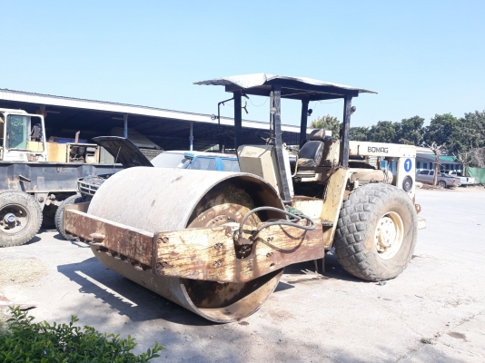 รถบด BOMAX 10 ตัน รถบด BOMAX 10 ตัน