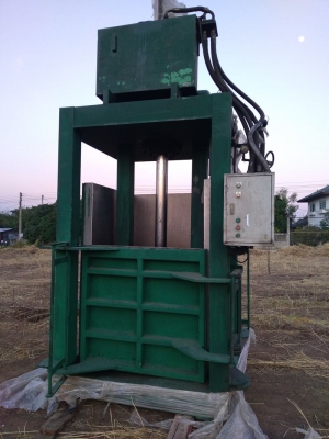 HYDRAULIC VERTICAL WASTE COMPACTOR 80Ton