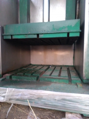 HYDRAULIC VERTICAL WASTE COMPACTOR 80Ton