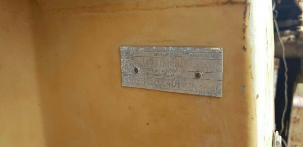 ขายรถแทรกเตอร์ตีนตะขาบ cat d5 b เอกสารเล่มทะเบียนเครื่องสิบแซ่บ