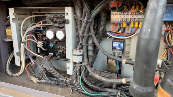 ขายเครื่องปั่นไฟมือสองนำเข้า10kva