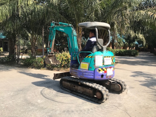 ขายแบคโฮKOMATSU PC30(ลายหัวแย๊ก)พิมพ์นิยมเก่านอก100\%(ปั้มนิ้ว)(คอนโทลน้ำมัน)แน่นๆ เดิมจากญี่ปุ่น ทำงานสมบูรณ์ทุกระบบ รับรองไม่ผิดหวัง 285,000 เท่านั้น!!