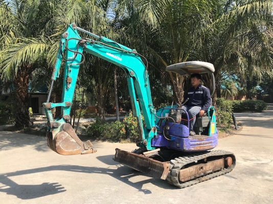 ขายแบคโฮKOMATSU PC30(ลายหัวแย๊ก)พิมพ์นิยมเก่านอก100\%(ปั้มนิ้ว)(คอนโทลน้ำมัน)แน่นๆ เดิมจากญี่ปุ่น ทำงานสมบูรณ์ทุกระบบ รับรองไม่ผิดหวัง 285,000 เท่านั้น!!