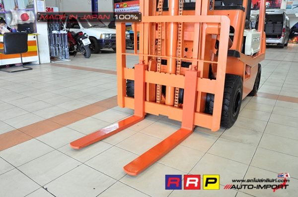 ขายรถโฟล์คลิฟท์มือสอง TOYOTA รุ่น 4FGL15-15110 นำเข้าจากประเทศญี่ปุ่น 100\% ไม่เคยใช้งานในไทย