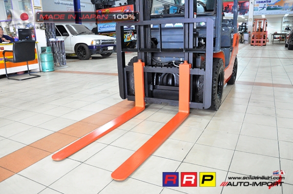 ขายรถโฟล์คลิฟท์มือสอง TOYOTA รุ่น 8FGL15-11655 นำเข้าจากประเทศญี่ปุ่น 100\% ไม่เคยใช้งานในไทย