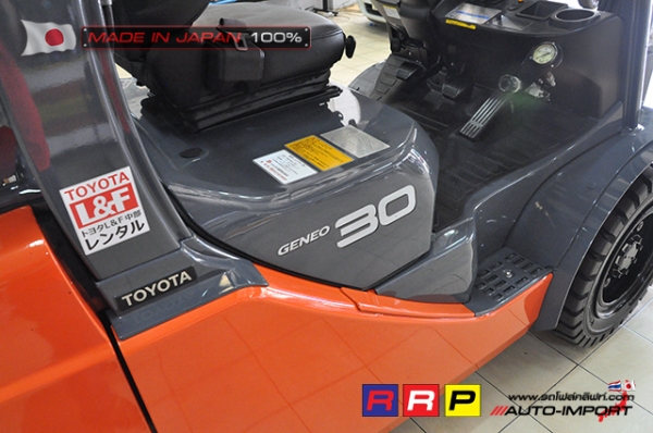 ขายรถโฟล์คลิฟท์มือสอง TOYOTA รุ่น 8FGJ30-30674 นำเข้าจากประเทศญี่ปุ่น 100\% ไม่เคยใช้งานในไทย