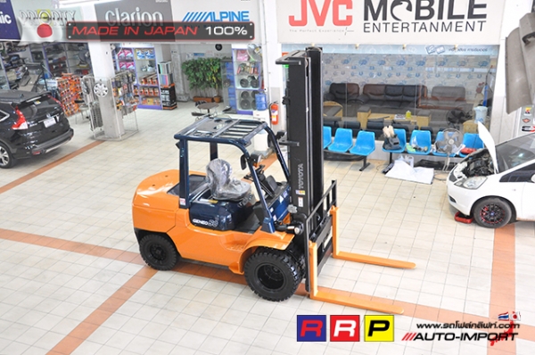 ขายรถโฟล์คลิฟท์มือสอง TOYOTA รุ่น 7FDA50-33430 นำเข้าจากประเทศญี่ปุ่น 100\% ไม่เคยใช้งานในไทย
