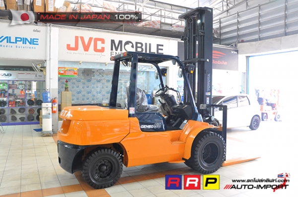 ขายรถโฟล์คลิฟท์มือสอง TOYOTA รุ่น 7FDA50-33430 นำเข้าจากประเทศญี่ปุ่น 100\% ไม่เคยใช้งานในไทย