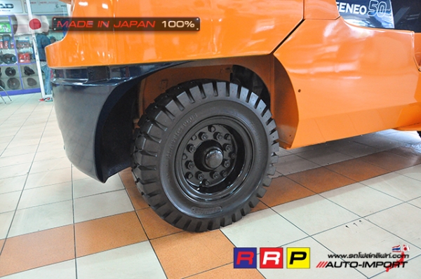 ขายรถโฟล์คลิฟท์มือสอง TOYOTA รุ่น 7FDA50-33430 นำเข้าจากประเทศญี่ปุ่น 100\% ไม่เคยใช้งานในไทย