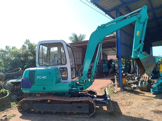 ขาย KOMATSU PC40-7. เก่านอกแท้  สภาพสวย เครื่องปั๊มแห้ง..พร้อมใช้  โทร  089-3818694  จ๊อย..