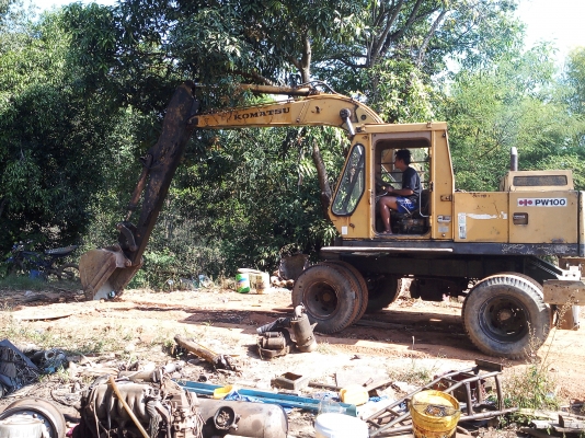 ขาย Pw100 พร้อมติดคีบไม้หมุนรอบ สนใจ0623626806