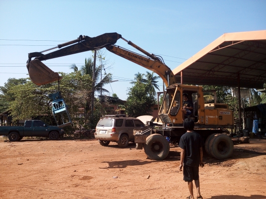 ขาย Pw100 พร้อมติดคีบไม้หมุนรอบ สนใจ0623626806