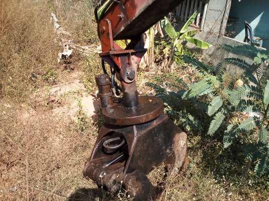 ขาย Pw100 พร้อมติดคีบไม้หมุนรอบ สนใจ0623626806