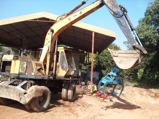 ขาย Pw100 พร้อมติดคีบไม้หมุนรอบ สนใจ0623626806