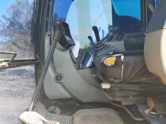 ขายรถแบคโฮ KOBELCO SK 200-8 YN11 ขายรถแบคโฮ KOBELCO SK 200-8 YN11