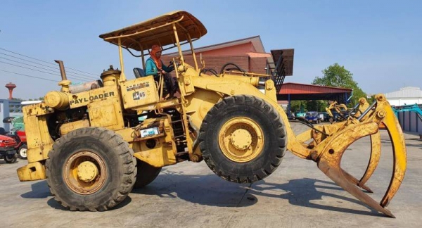 ขายด่วนราคาพิเศษ215,000บาทรถตักเอวอ่อนขนาดใหญ่เทียบเท่าWA320เพื่งนำเข้ามาใหม่จากญี่ปุ่นยังไม่เคยใช้งานในประเทศไทยเลย